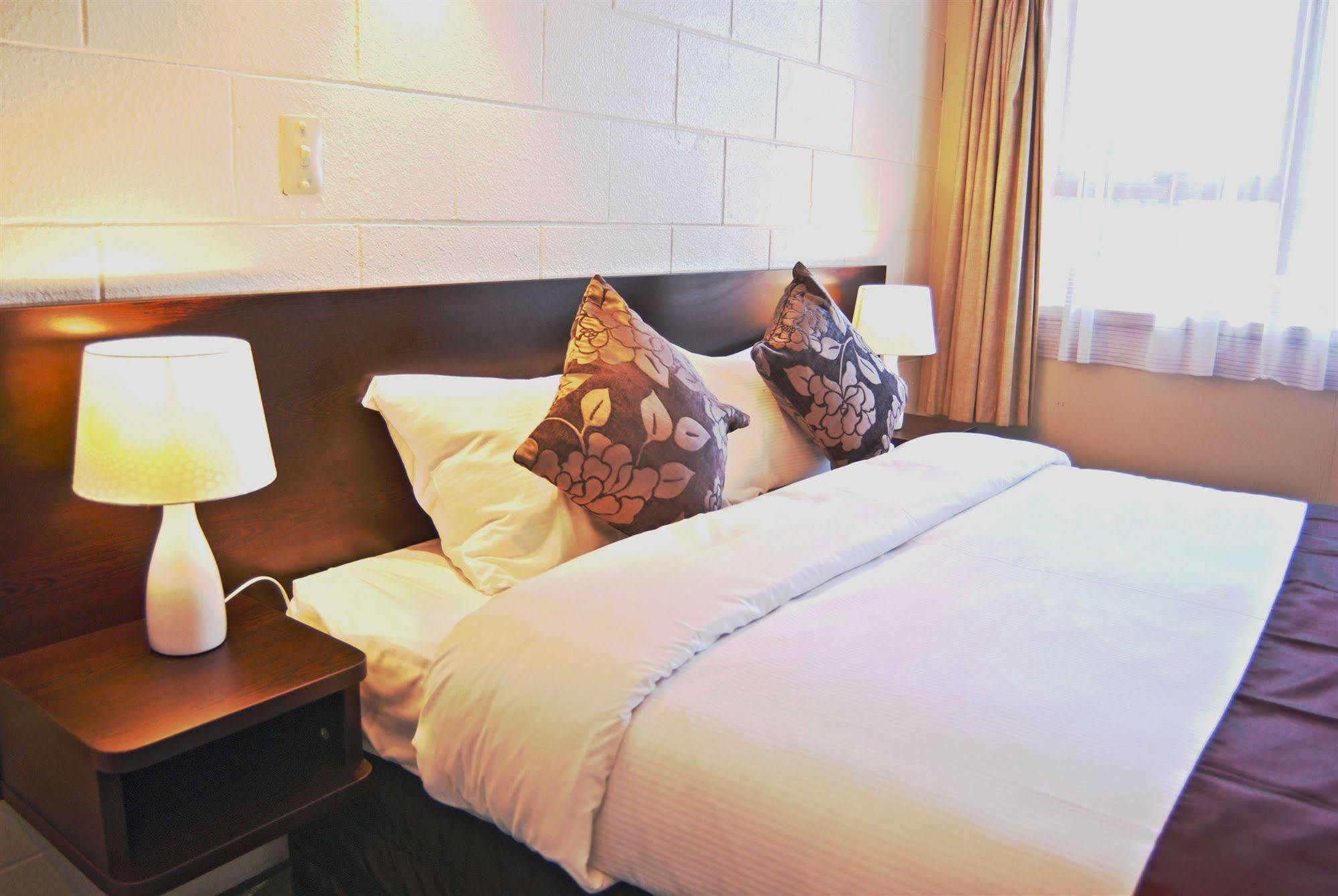 Barcelona Motel Taupo Ngoại thất bức ảnh