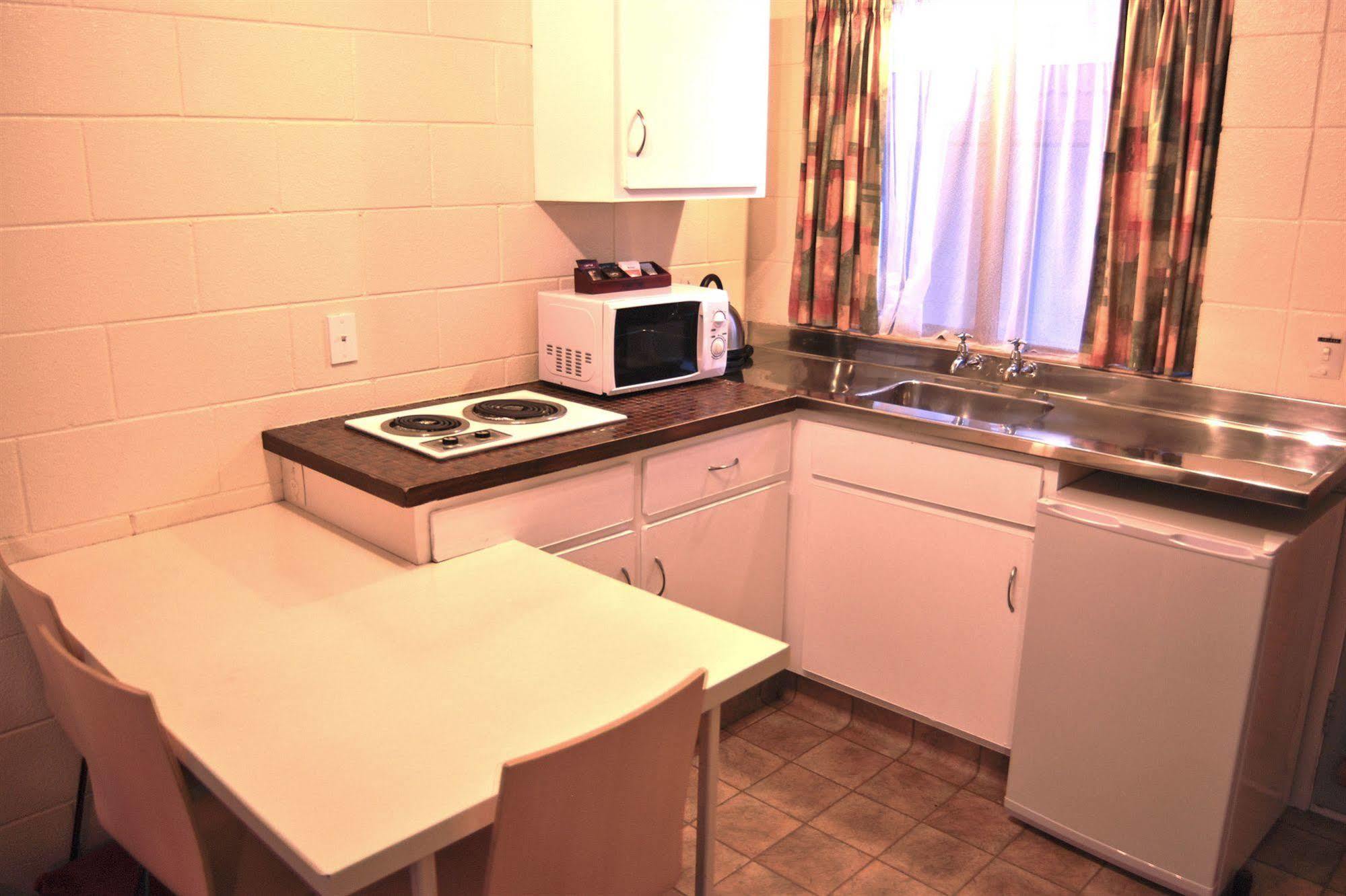 Barcelona Motel Taupo Ngoại thất bức ảnh